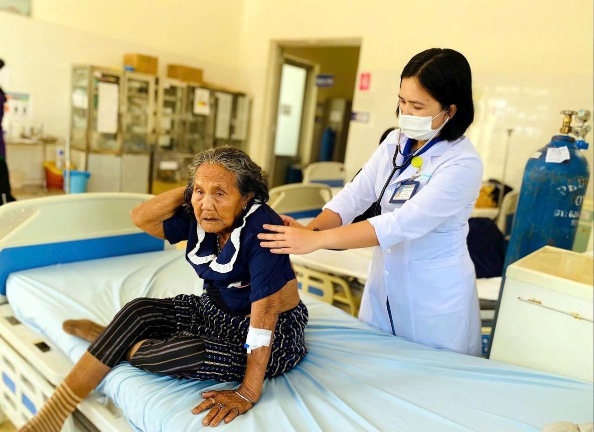Bảo Hiểm Nhân Thọ Cho Y Tá | Bảo Vệ Sức Khỏe & Tài Chính Cho "Thiên Thần Áo Trắng"