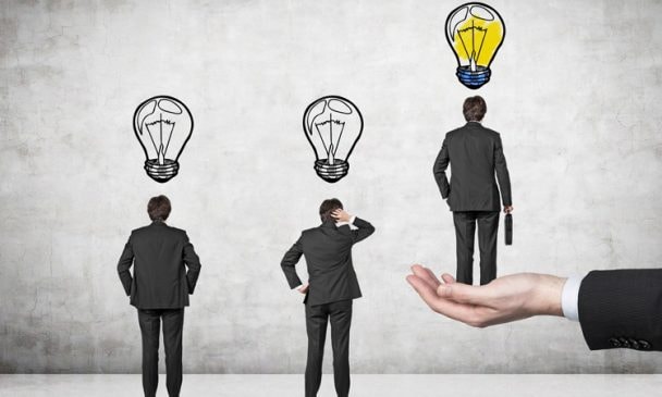 So Sánh Bảo Hiểm Nhân Thọ Doanh Nghiệp: Dai-ichi, Manulife, Bảo Việt - Chọn Gói Phúc Lợi Nào?